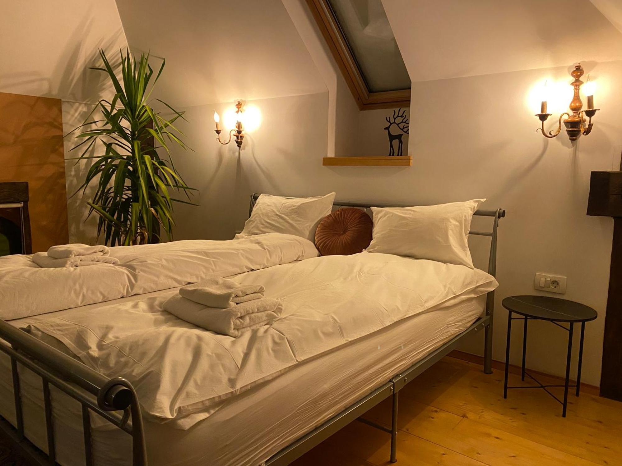Rose'S Oldtown Apartment براشوف المظهر الخارجي الصورة
