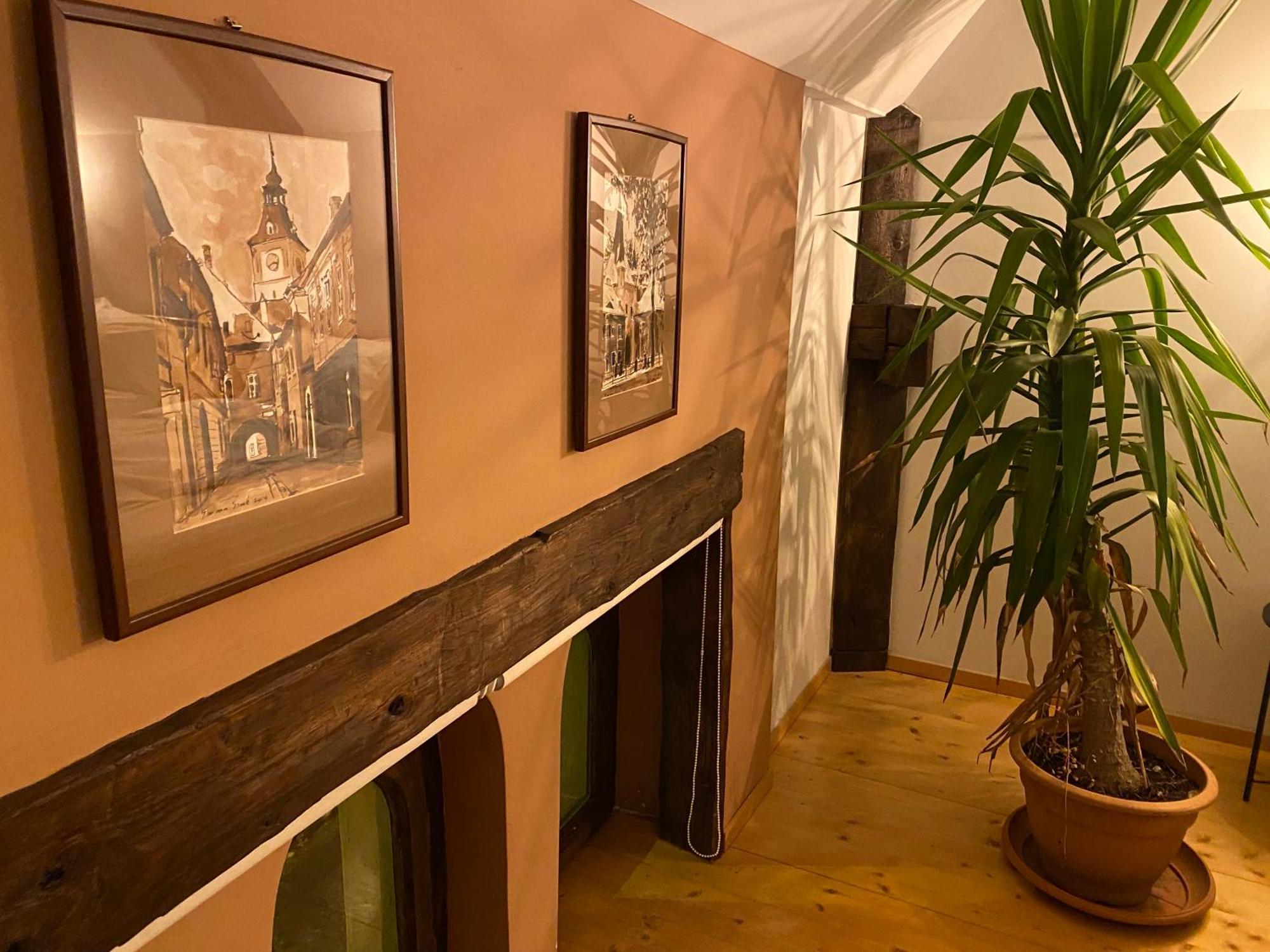 Rose'S Oldtown Apartment براشوف المظهر الخارجي الصورة