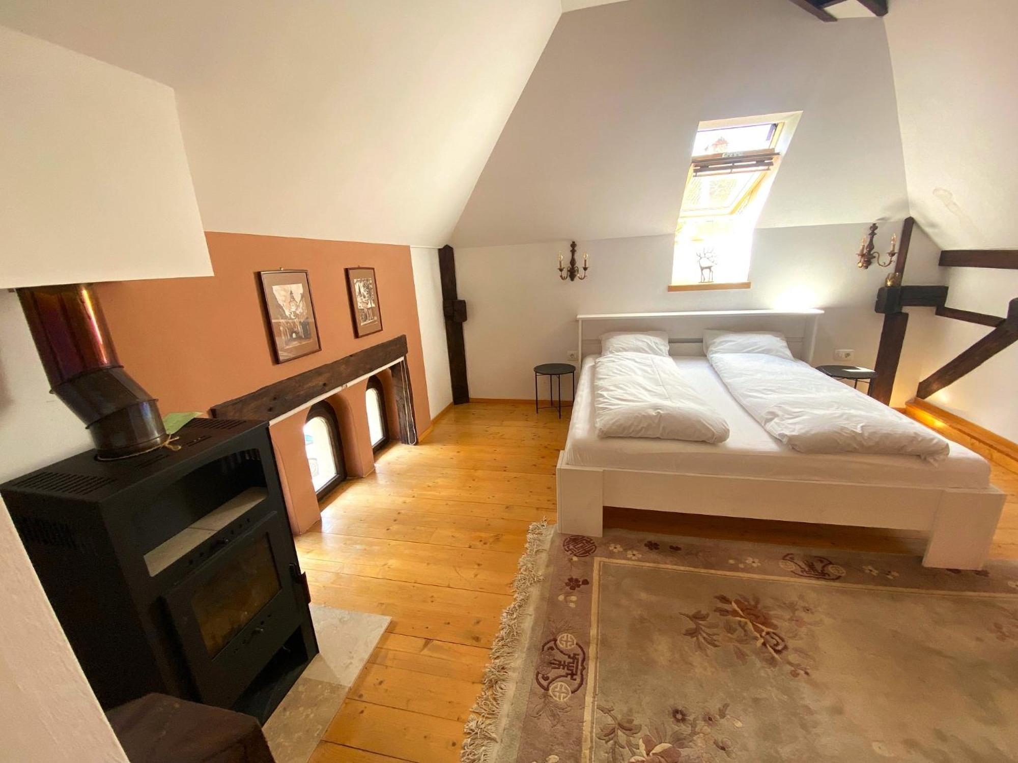 Rose'S Oldtown Apartment براشوف المظهر الخارجي الصورة